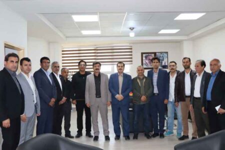 برگزاری جلسه مشترک مدیران مخابرات منطقه ایلام با شهردار ایوان