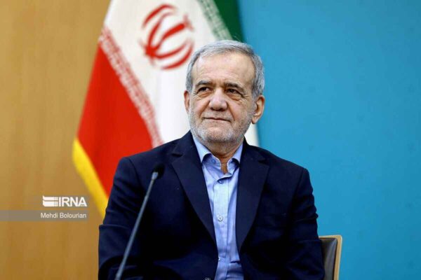 قدردانی رئیس جمهور از نقش رهبر انقلاب در گنجاندن بندهای صیانت از منافع ملی در تفاهمنامه