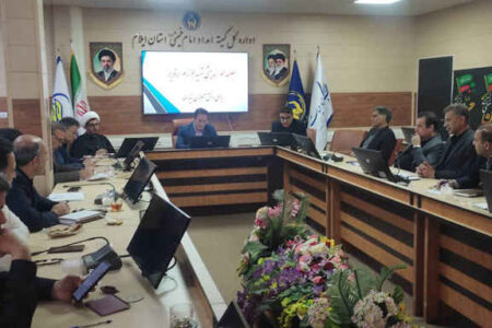 برنامه‌ریزی برای تهیه و توزیع عادلانه لوازم‌التحریر دانش‌آموزان نیازمند استان