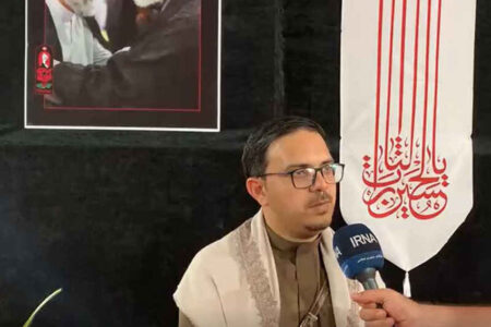 فعال یمنی: دشمنان انتظار حضور گسترده در مراسم وداع با رهبر شهید را نداشتند + فیلم