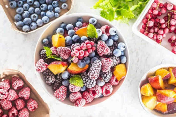 چرا میوه‌های فریزشده تابستانی سالم‌تر از تازه هستند؟