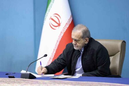 پیام حکیمانه و وحدت آفرین رهبر انقلاب مهم‌ترین پشتوانه برای صیانت از منافع ملی است