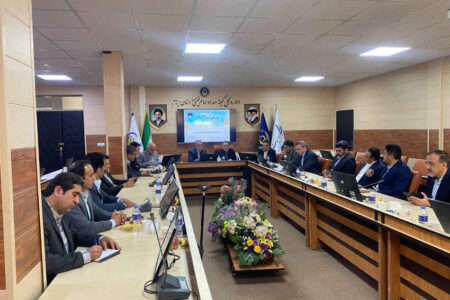 همایش تشریح برنامه‌های اشتغال سال ۱۴۰۵ و تجلیل از یاوران اشتغال استان ایلام