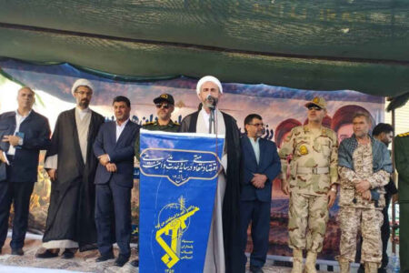 امام‌جمعه ایلام: ایستادگی مردم و نیروهای مسلح توطئه‌ها را ناکام گذاشت