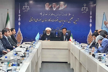 رییس‌کل دادگستری ایلام: تکریم خادمان عدالت به تقویت اعتماد عمومی می‌انجامد