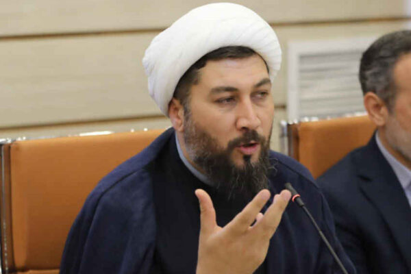 حجت‌الاسلام علی‌اصغر ولایتی زنجانی، کارشناس مسائل اقتصادی: عدالت اجتماعی با حمایت هدفمند از محرومان و توزیع عادلانه ثروت محقق می‌شود
